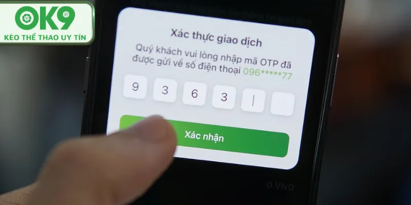 Người chơi xác minh tài khoản bằng mã OTP bảo mật.